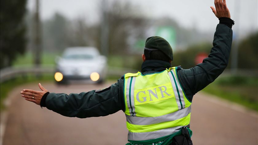 GNR e PSP detiveram 31 pessoas por crime de desobediência entre 15 e 28 de fevereiro