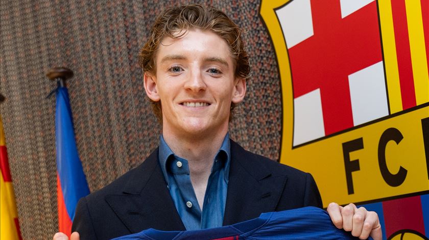 Barcelona contrata Anthony Gordon