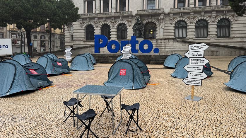 FAP monta parque de campismo para reivindicar mais oferta de camas públicas