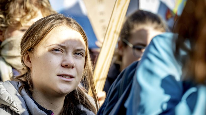 Greta Thunberg detida em protesto pró-Palestina em Londres