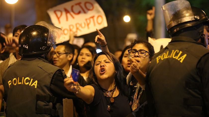 A corrupção é “a verdadeira pandemia” do país, dizem bispos do Peru