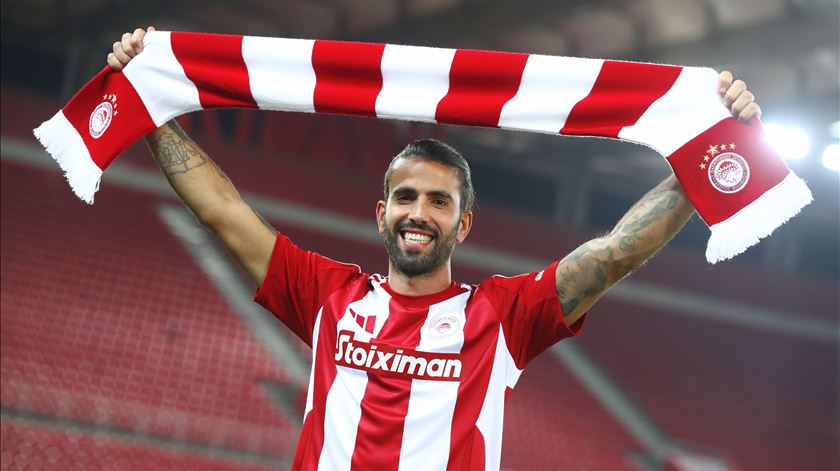 Sérgio Oliveira reforça batalhão português do Olympiacos