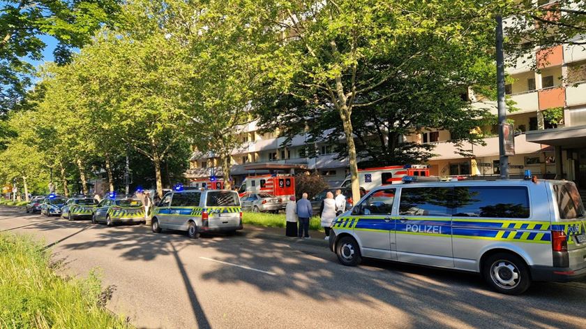Vários feridos após ataque com faca perto de Leipzig