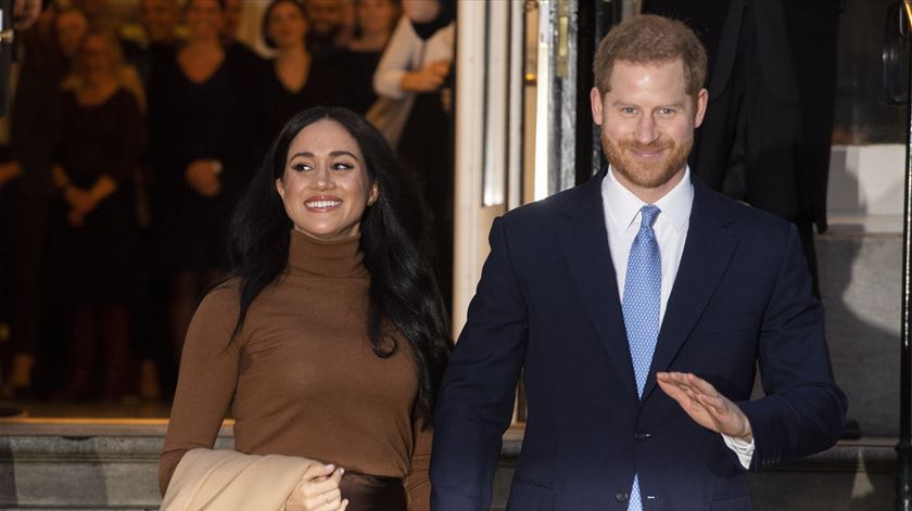 Harry e Meghan num evento público na Casa do Canadá em Londres (07/01/2020) Foto: Facundo Arrizabalaga/EPA