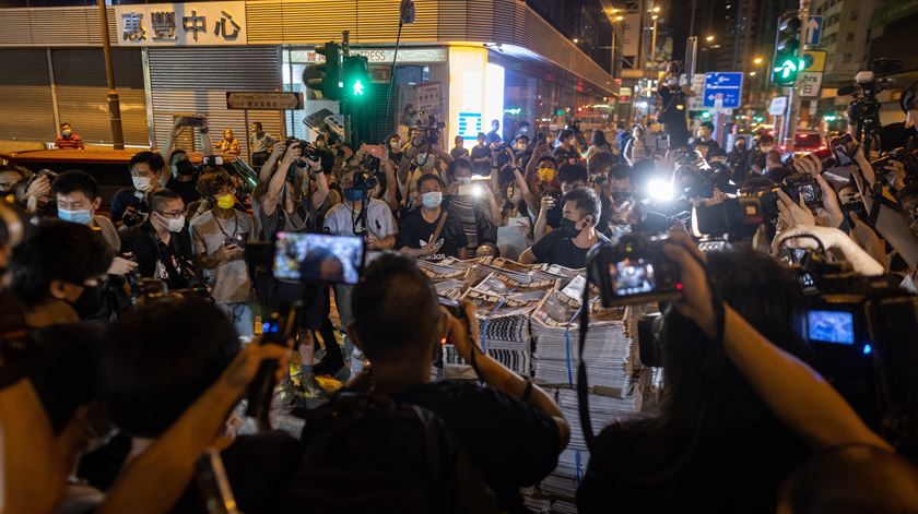 Antigo jornalista detido no aeroporto de Hong Kong