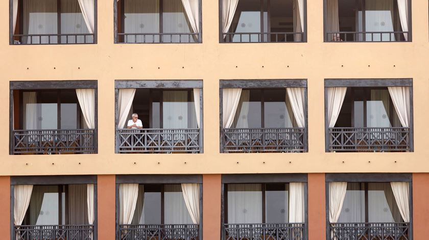 Hotelaria e restauração são os mais afetados. Foto de arquivo: Ramón de la Rocha/EPA