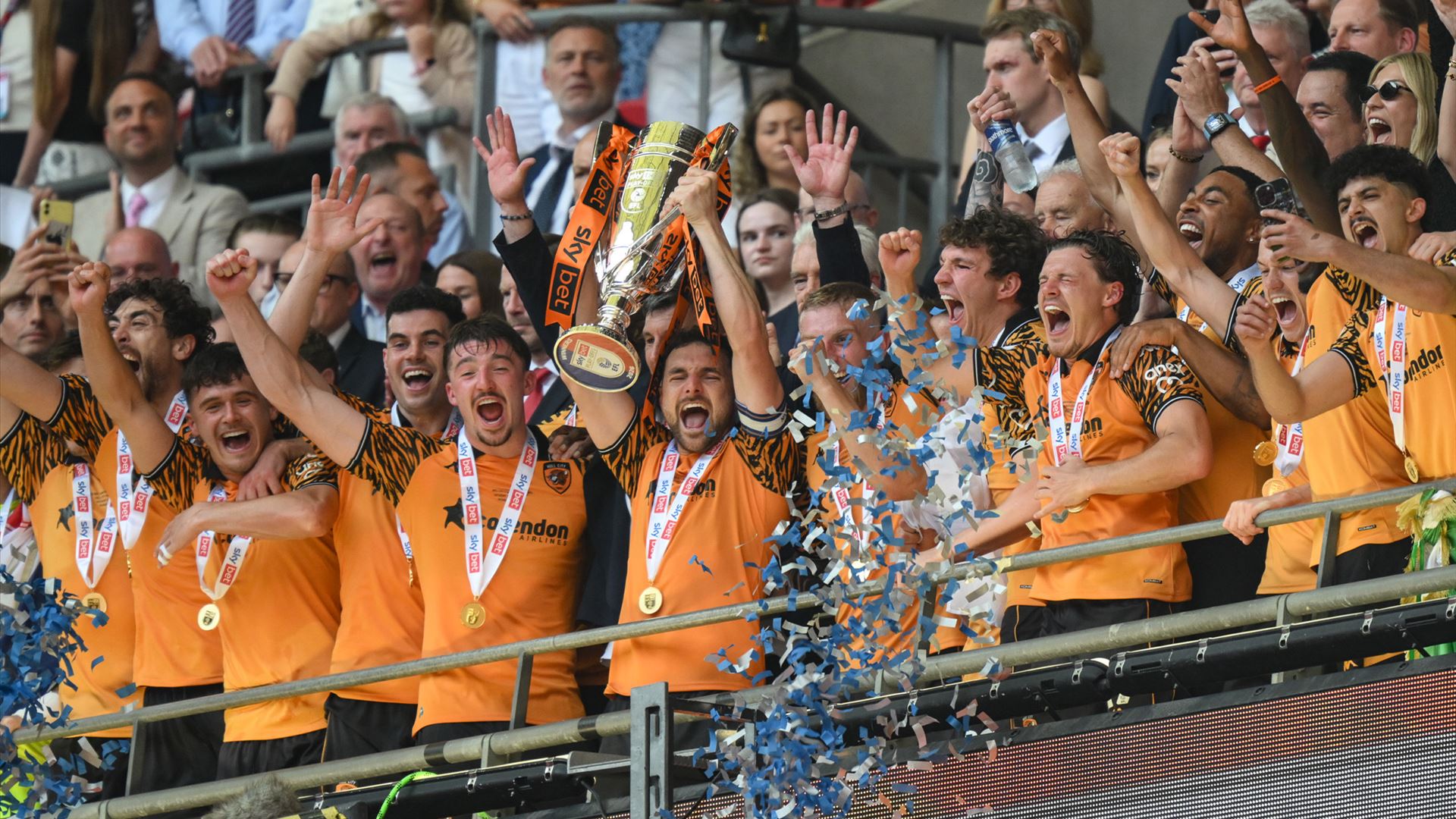 Hull City sobe à Premier League