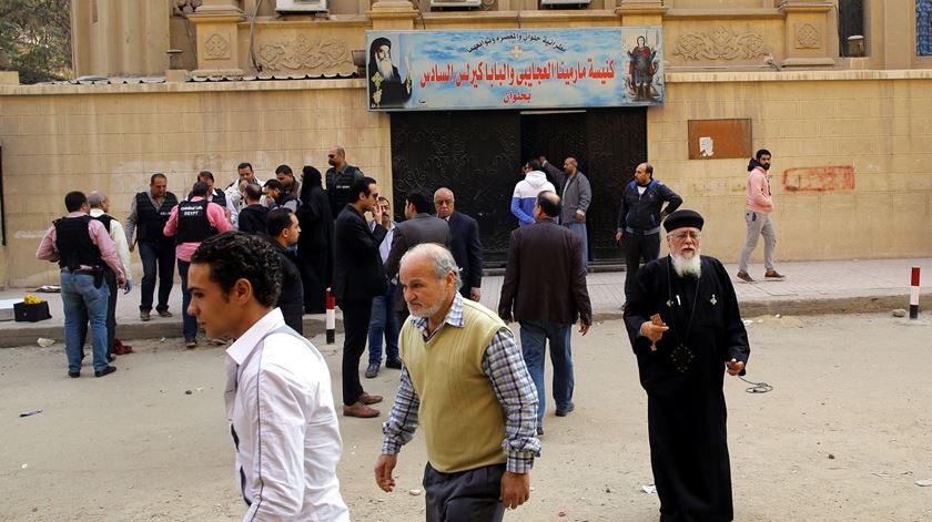 Igreja de Mar Mina, em Helwan, no Egipto. Foto: Khaled Elfiqi/EPA