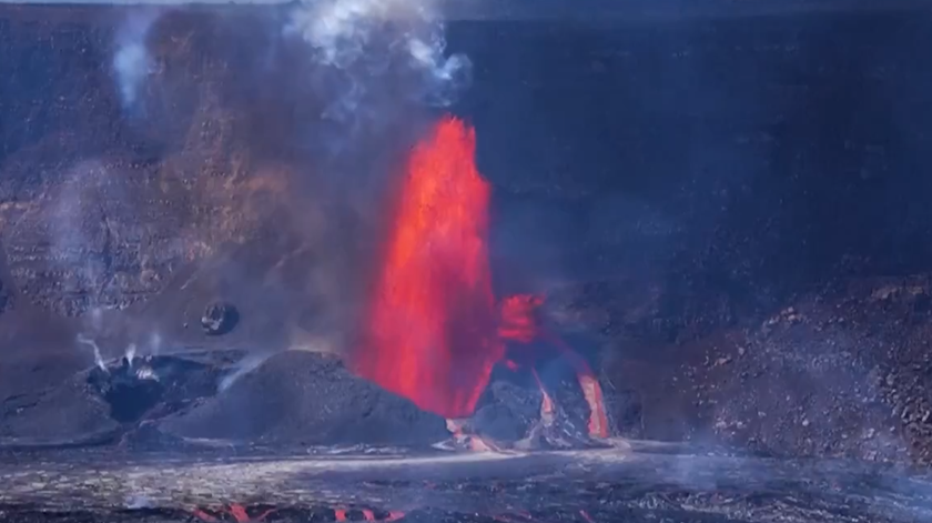 Erupções de vulcão no Havai atingem 100 metros de altura