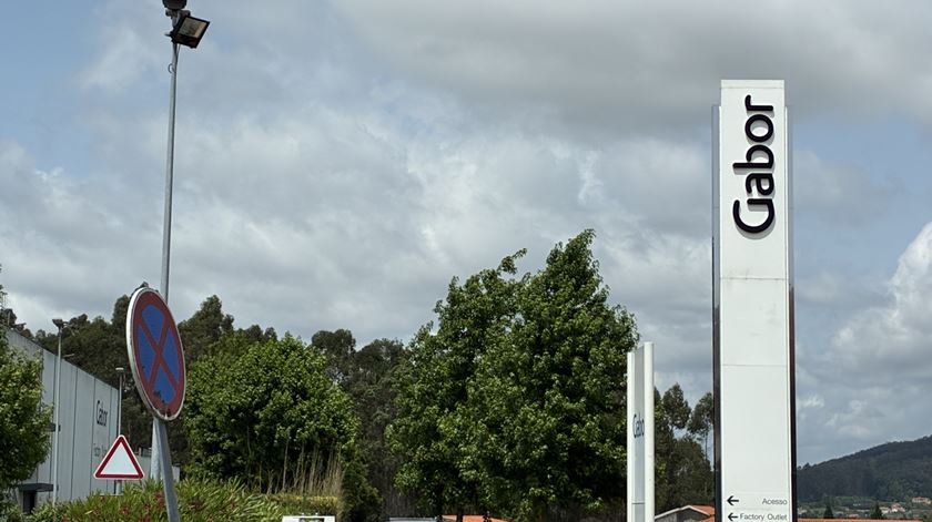 Despedimento coletivo na Gabor: "E agora como é que vai ser?"