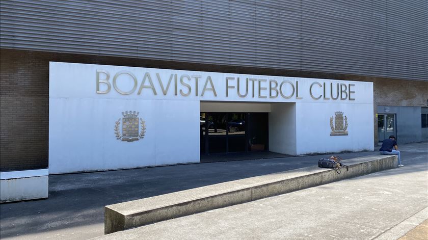 Há esperança de ver o clube a reerguer-se. Adeptos dizer que "vamos conseguir". Foto: Inês Bulcão/RR