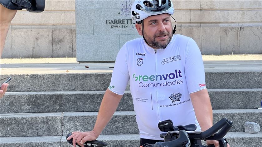 "É preciso devolver as cidades às pessoas". Tiago recomeça Volta a Portugal pela mobilidade urbana