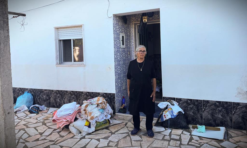 D. Rosa só quer regressar a casa, mas a Alcácer do Sal ainda não chegaram apoios