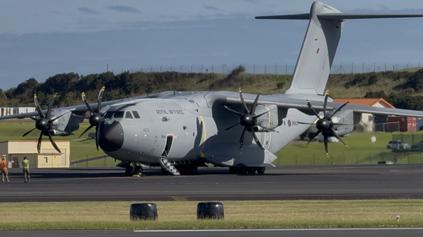 Aeronave da Força Aérea norte-.americana estacionada na Base das Lajes   Foto: João Cunha/RR
