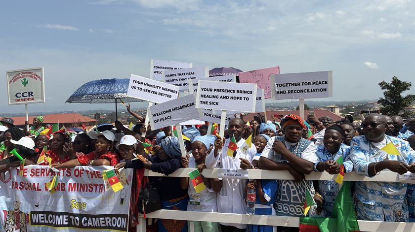 Papa em Bamenda: “Não se resignem, chegou o momento para mudar a história deste país”