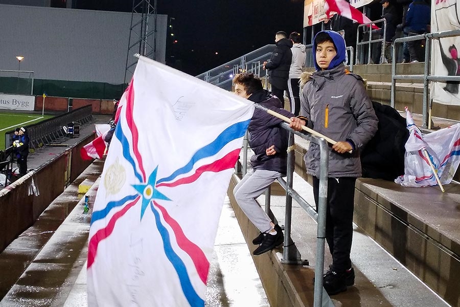 Cristãos, refugiados, imigrantes e rivais. Este é o dérbi mais improvável do mundo