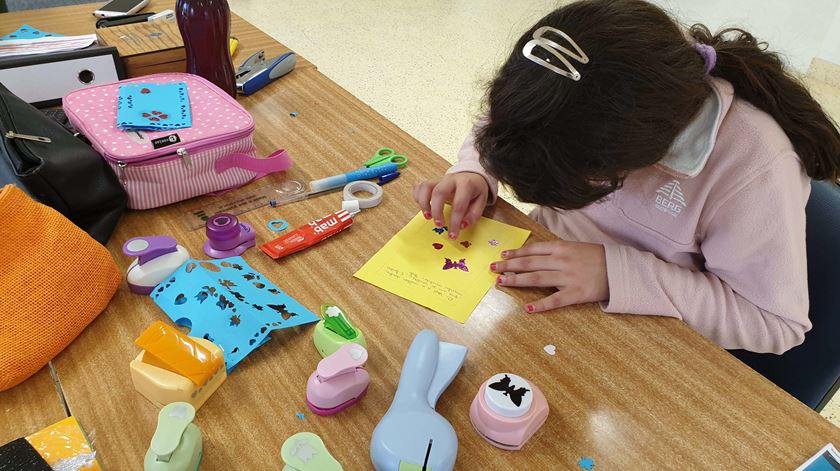 Centros de estudos, atividades de tempos livres e escolas de condução afinal fecham