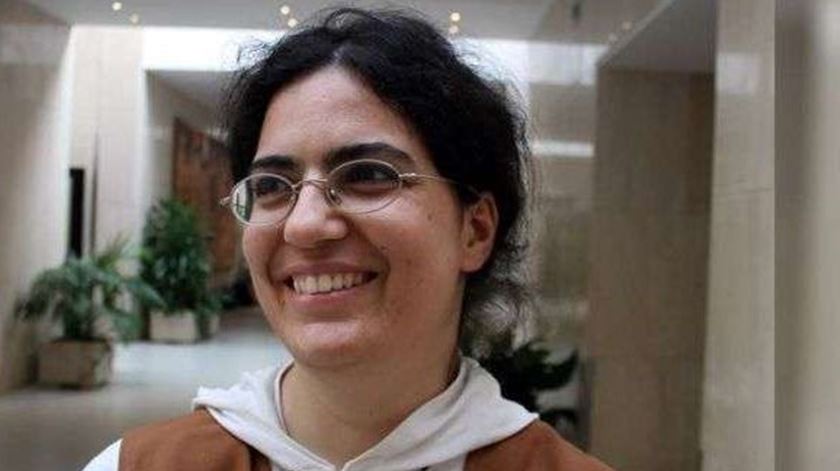 Síria: Religiosa portuguesa pede orações para que a guerra “não alastre a mais países”