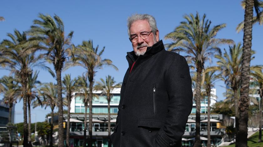 Durão Barroso devia ser o candidato apoiado pelo PSD a Belém. "Ele sim, tem grande experiência política"