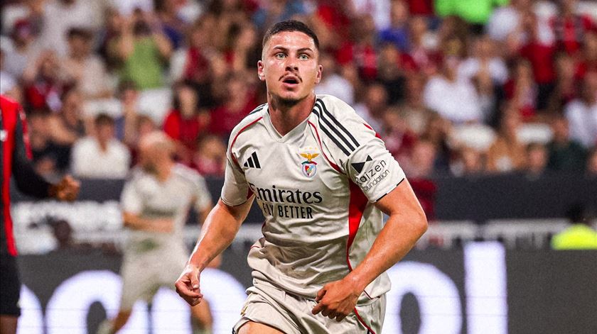 Ivanovic abriu o marcador no Nice - Benfica. Foto: SLB