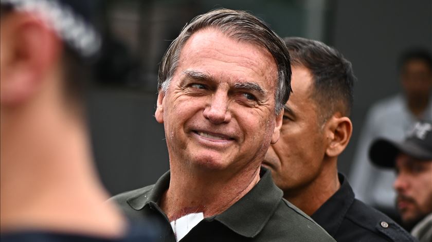 Supremo Tribunal do Brasil começou esta sexta-feira a analisar recurso de Bolsonaro