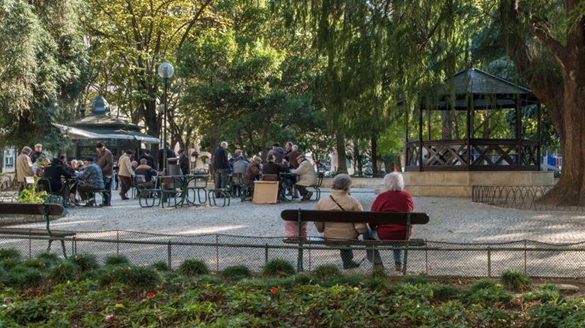 Moradores de Campo de Ourique contra estação de metro no Jardim da Parada