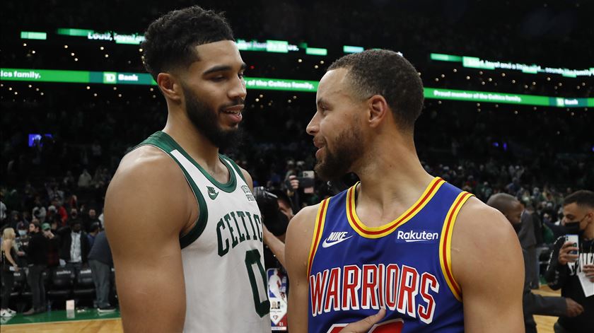 Tatum e Curry foram eleitos os melhores jogadores das finais do "play-off" das respetivas conferências Foto: Winslow Townson/USA TODAY Sports