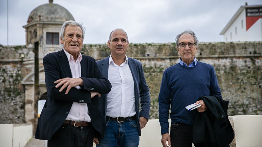 O risco do aborto, a prisão de Putin e o não a Cunhal.  As entrelinhas de uma entrevista a três