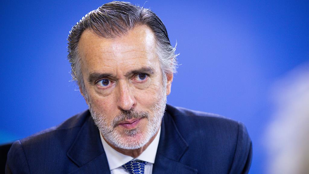 Cotrim de Figueiredo não vê Marcelo como um exemplo a seguir