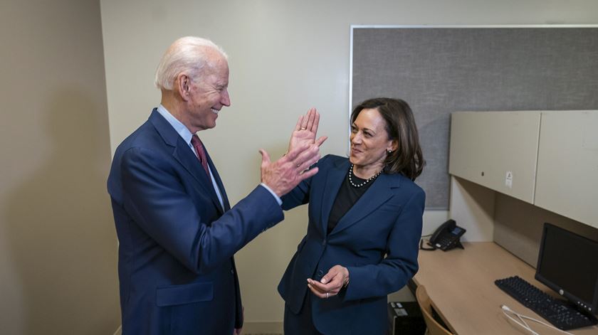 Joe Biden e a a "vice" Kamala Harris a caminho da Casa Branca. Foto: Campanha de Joe Biden
