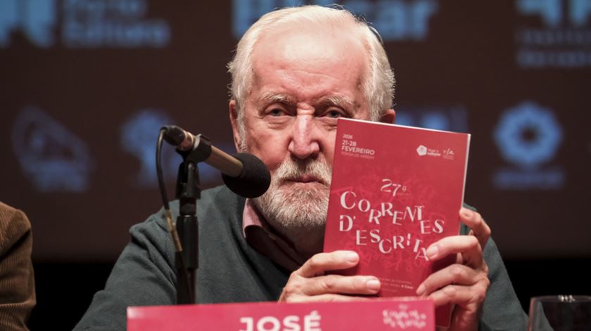 Portugal precisa de uma "intervenção cívica" em defesa da democracia