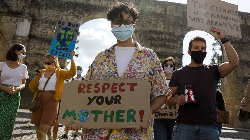 Imagem de arquivo de jovens em marcha pelo clima. Foto: Paulo Novais/Lusa