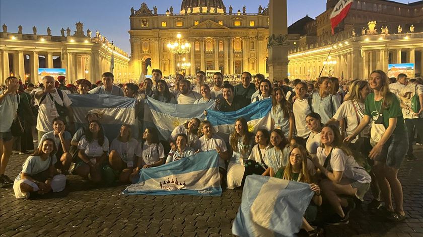 Peregrinos argentinos no Jubileu dos Jovens no Vaticano. Foto: Ana Catarina André/RR