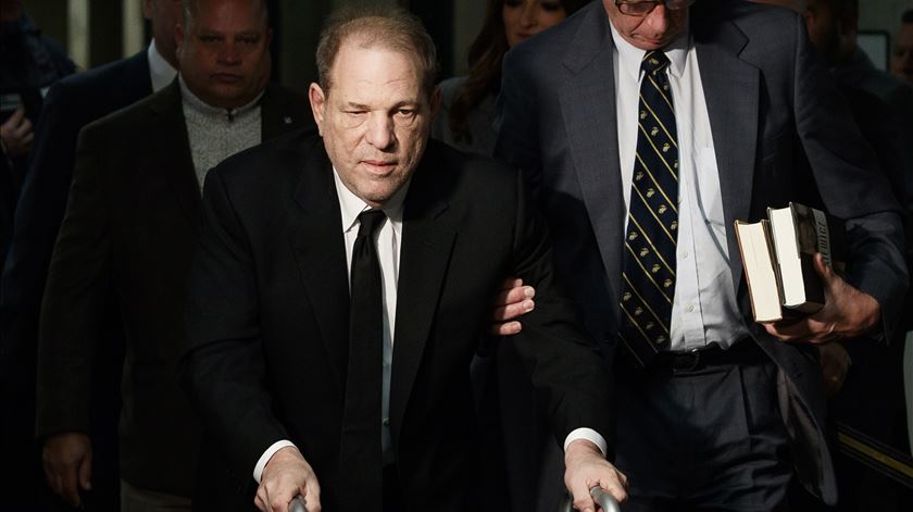 Harvey Weinstein acusado de vários crimes sexuais começou a ser julgado. Foto: Justin Lane/EPA hollywood - metoo