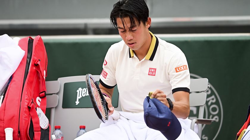 Kei Nishikori lesionou-se em Roland Garros Foto: JB Autissier/Panoramic/Reuters