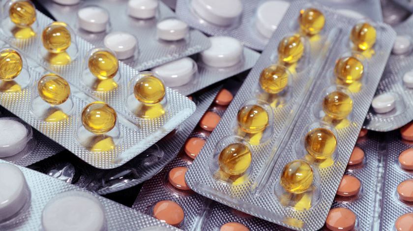 Infarmed diz que Portugal tem um polo da reserva europeia de medicamentos