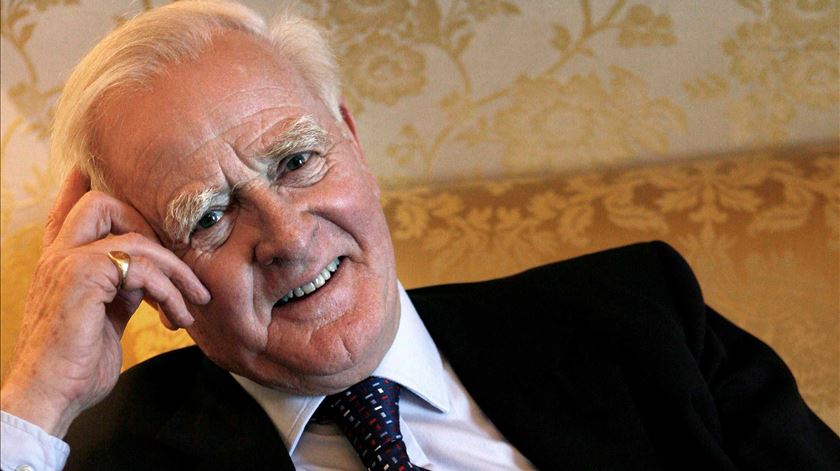 Morreu John Le Carré, o mestre do romance de espionagem