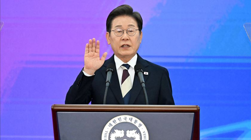 Líder da Coreia do Sul diz ter pedido ajuda a Xi Jinping para travar programa nuclear de Pyongyang