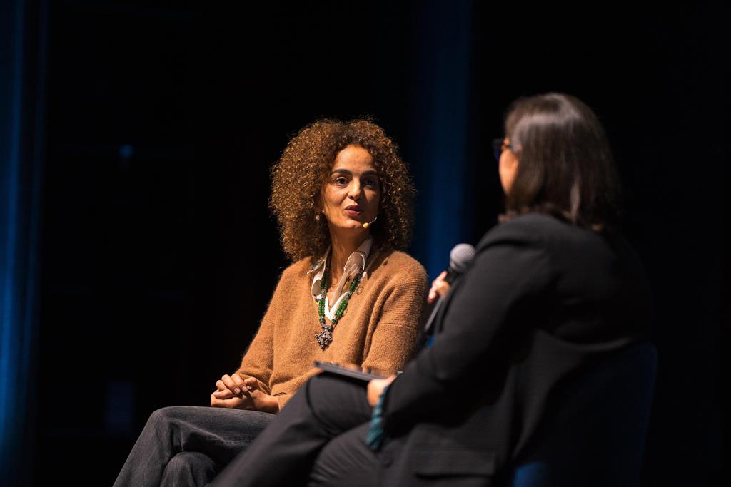 Leila Slimani quer "muito escrever sobre Portugal"