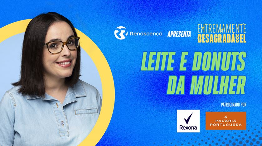 Leite e Donuts da mulher