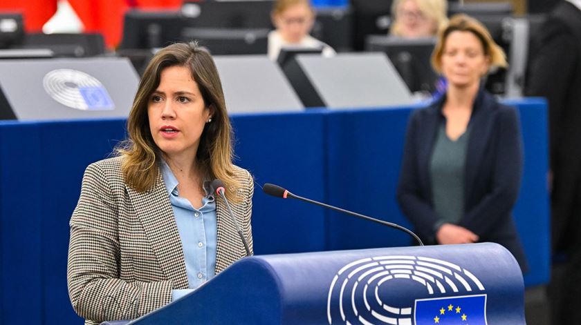 António Costa “deveria ser um verdadeiro presidente do Conselho” com “uma agenda proativa", diz Lídia Pereira António Costa “deveria ser um verdadeiro presidente do Conselho” com “uma agenda proativa", diz Lídia Pereira
