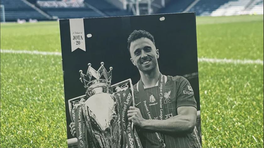 Filhos de Diogo Jota vão entrar em campo com jogadores no Liverpool-Wolves