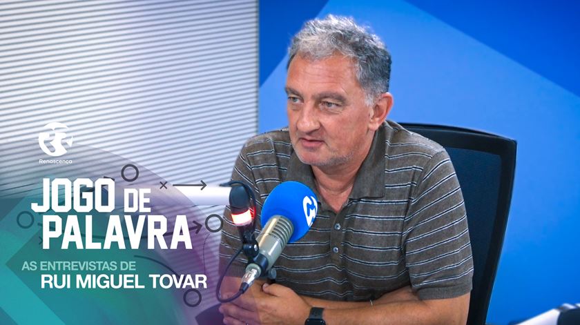 Luís Martins. "Apanhei o Arshavin no Zenit a ler 'Memorial do Convento', do José Saramago"