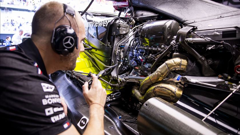 F1 já tem a primeira novela de 2026: duas equipas podem ter truque nos motores e vantagem em pista