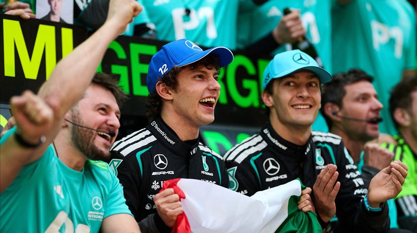 Kimi Antonelli e George Russell estão a tirar partido da vantagem da Mercedes no início da temporada. Foto: Guido De Bortoli/LAT Images/Mercedes
