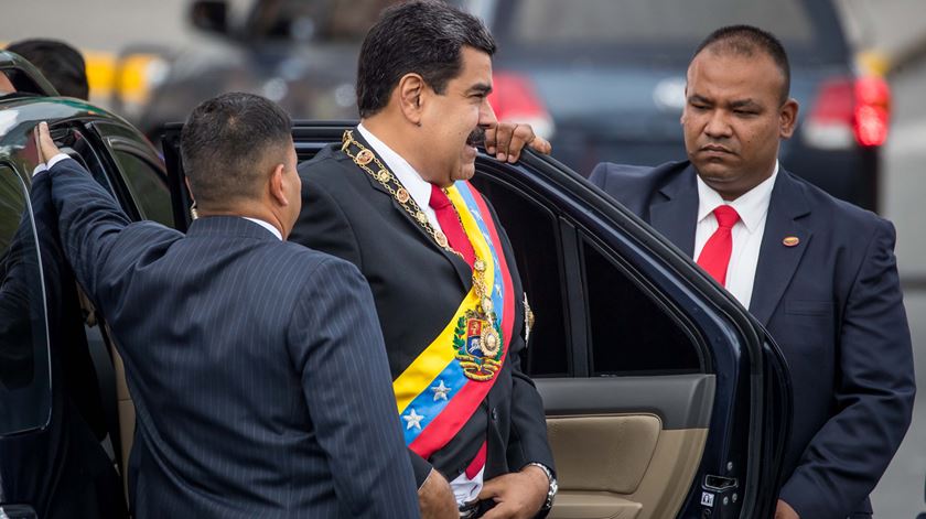 Nicolas Maduro chega a cerimónia em Caracas onde é vítima de tentativa de atentado (05/08/18) Foto: Miguel Gutierrez/EPA