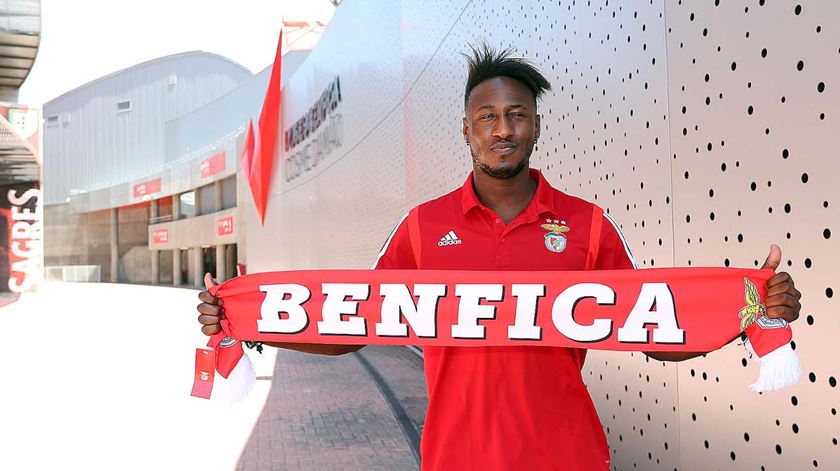 Keita é reforço da equipa de andebol do Benfica Foto: SL Benfica Keita é reforço da equipa de andebol do Benfica Foto: SL Benfica