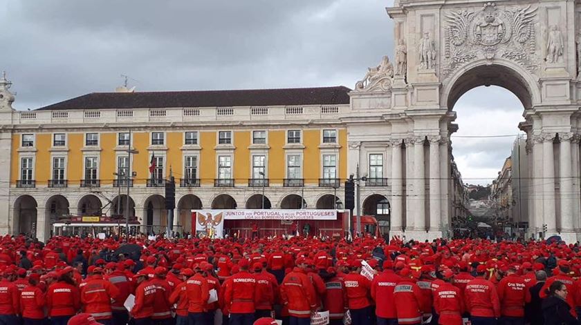 Telmo Correia preocupado com o conflito entre os bombeiros e o Governo. Foto: DR