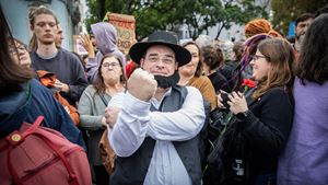 Como se comparam as greves gerais de 2013 e 2025?