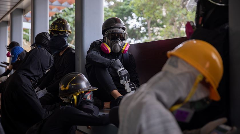 Manifestantes em Hong Kong. Foto: Jerome Favre/EPA